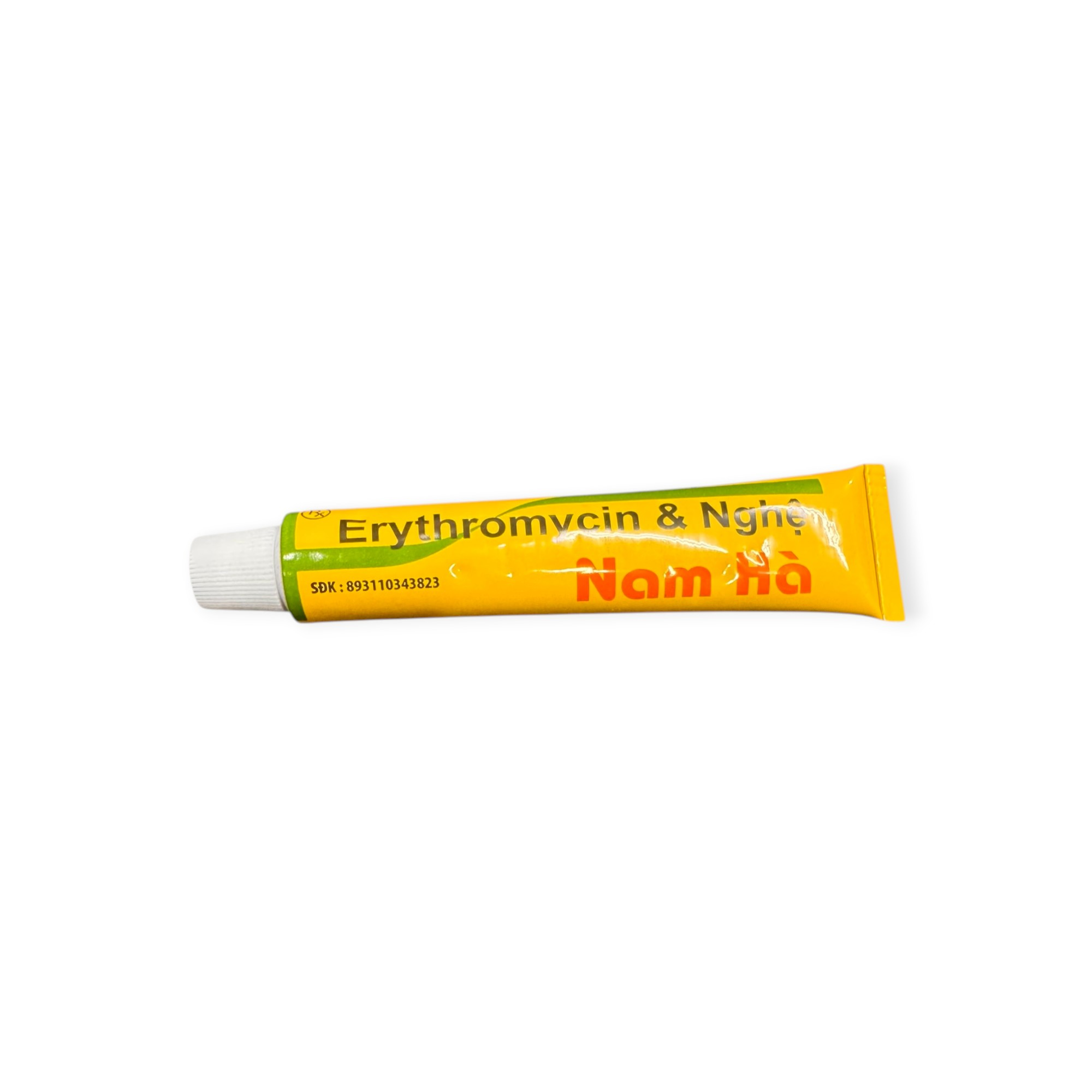 Kem bôi da Erythromycin & Nghệ Nam Hà Erythromycin 0,4g, Nghệ tươi 2,0g kháng khuẩn, trị mụn, liền da (Tuýp 10g) 3 3 Erythromycin