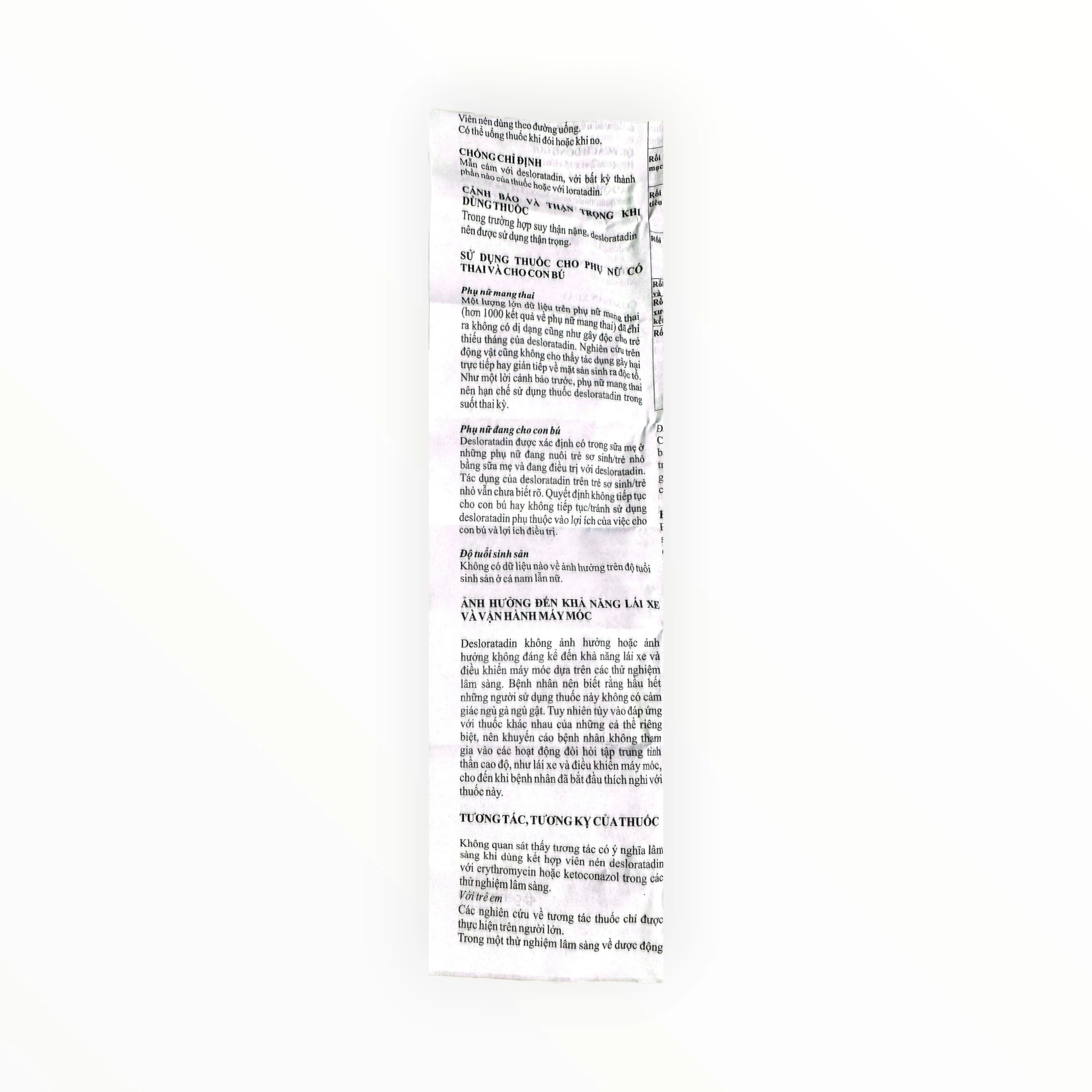 Thuốc Genepharm 5mg Desloratadin điều trị viêm mũi dị ứng và mày đay (Hộp 2 vỉ x 15 viên) 5 5 Genepharm desloratadine 5mg